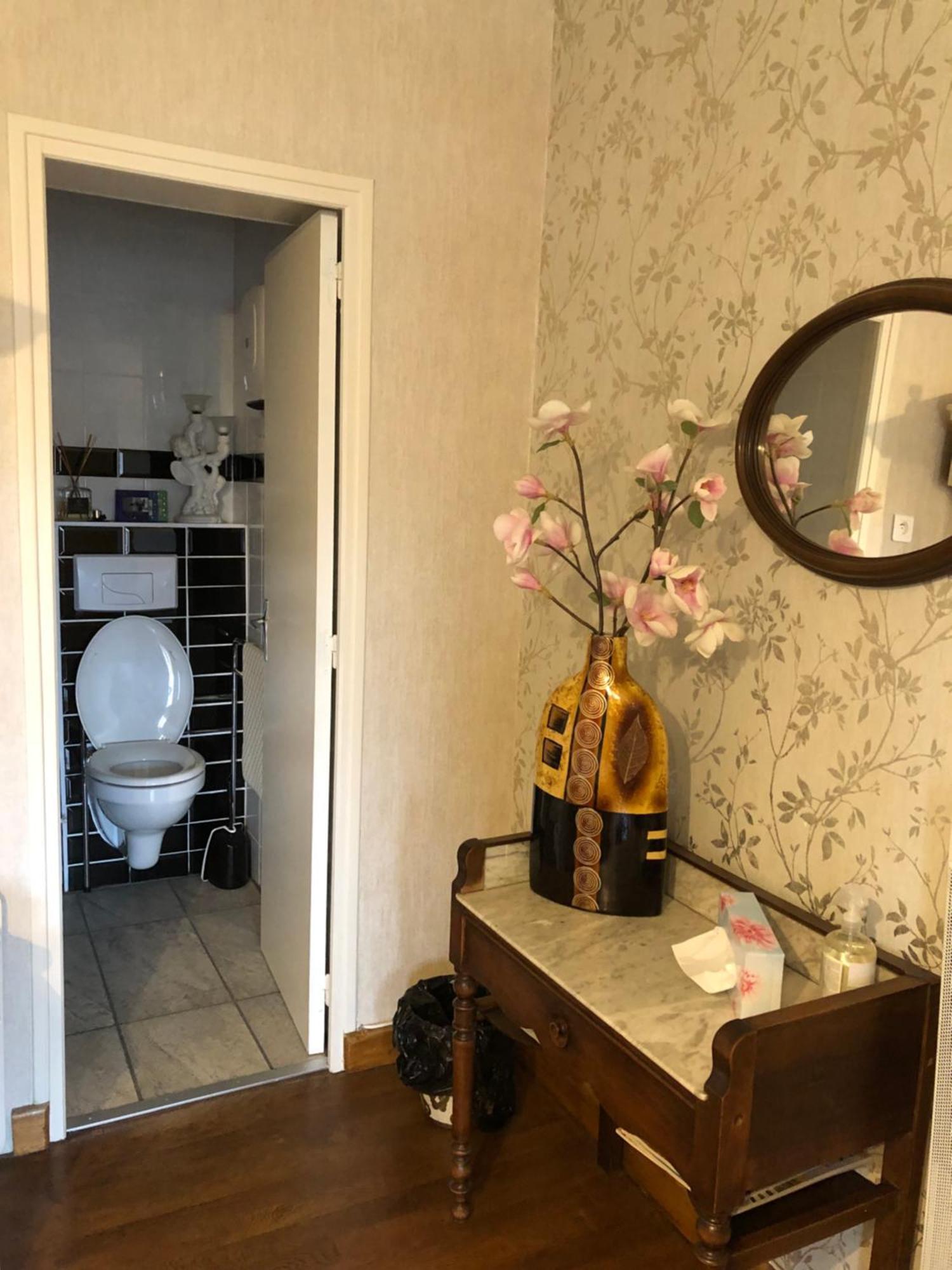 Le Voyageur Bed & Breakfast Saint-Bonnet-Troncais Bagian luar foto